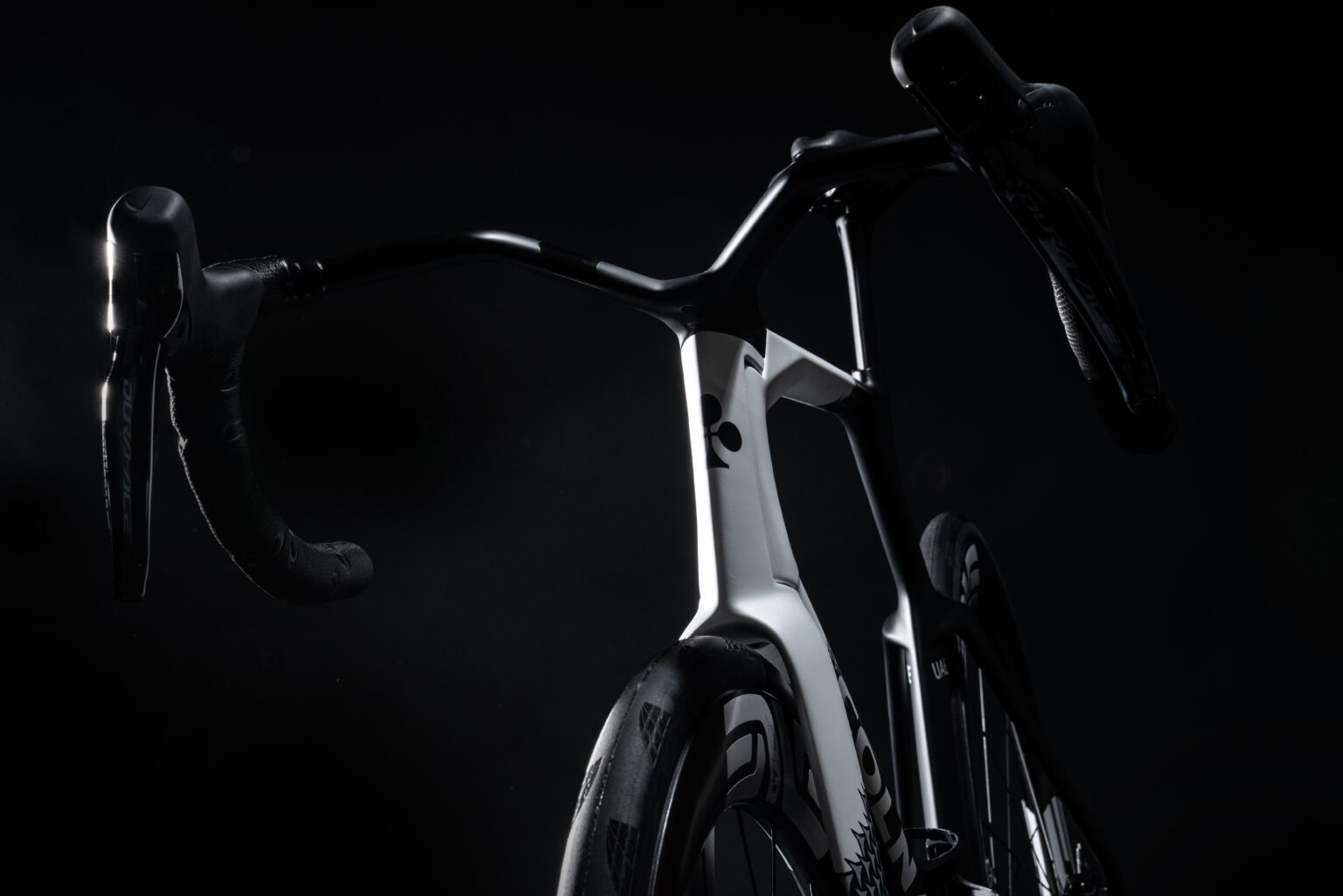 Colnago Y1Rs cockpit detail